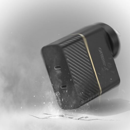 OtterBox 50W Dual Port USB-C PD Fast Wall Charger - Black (78-80354),2x USB-C (30W + 20W),Supports PPS, Compact, Safe, Ultra-Durable, 2 Years Warranty - Image 3
