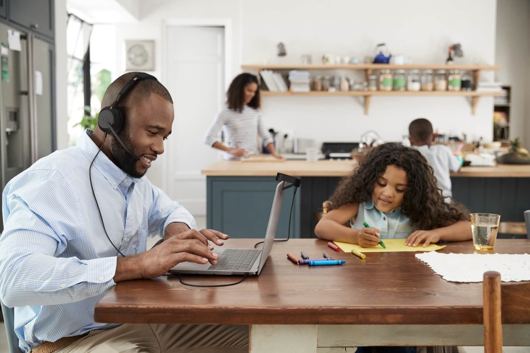 Third Image: 25089-899-799